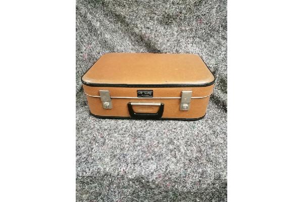 CASE049