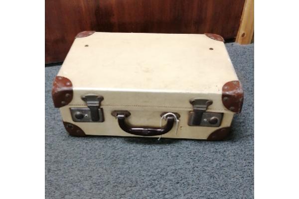 CASE052