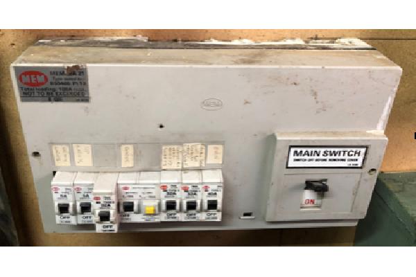 ELEC100
